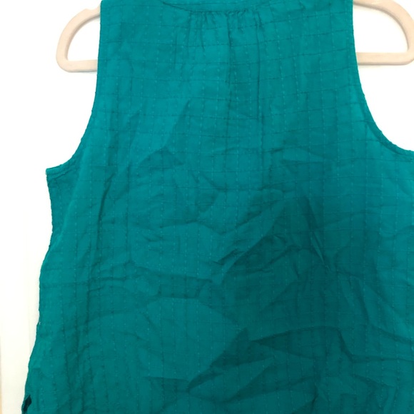 Loft pin tucked button shell top - Picture 4 of 5